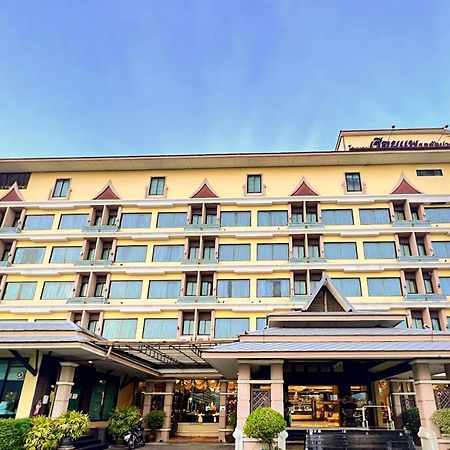 Ruean Phae Royal Park Hotel Phitsanulok Exterior photo