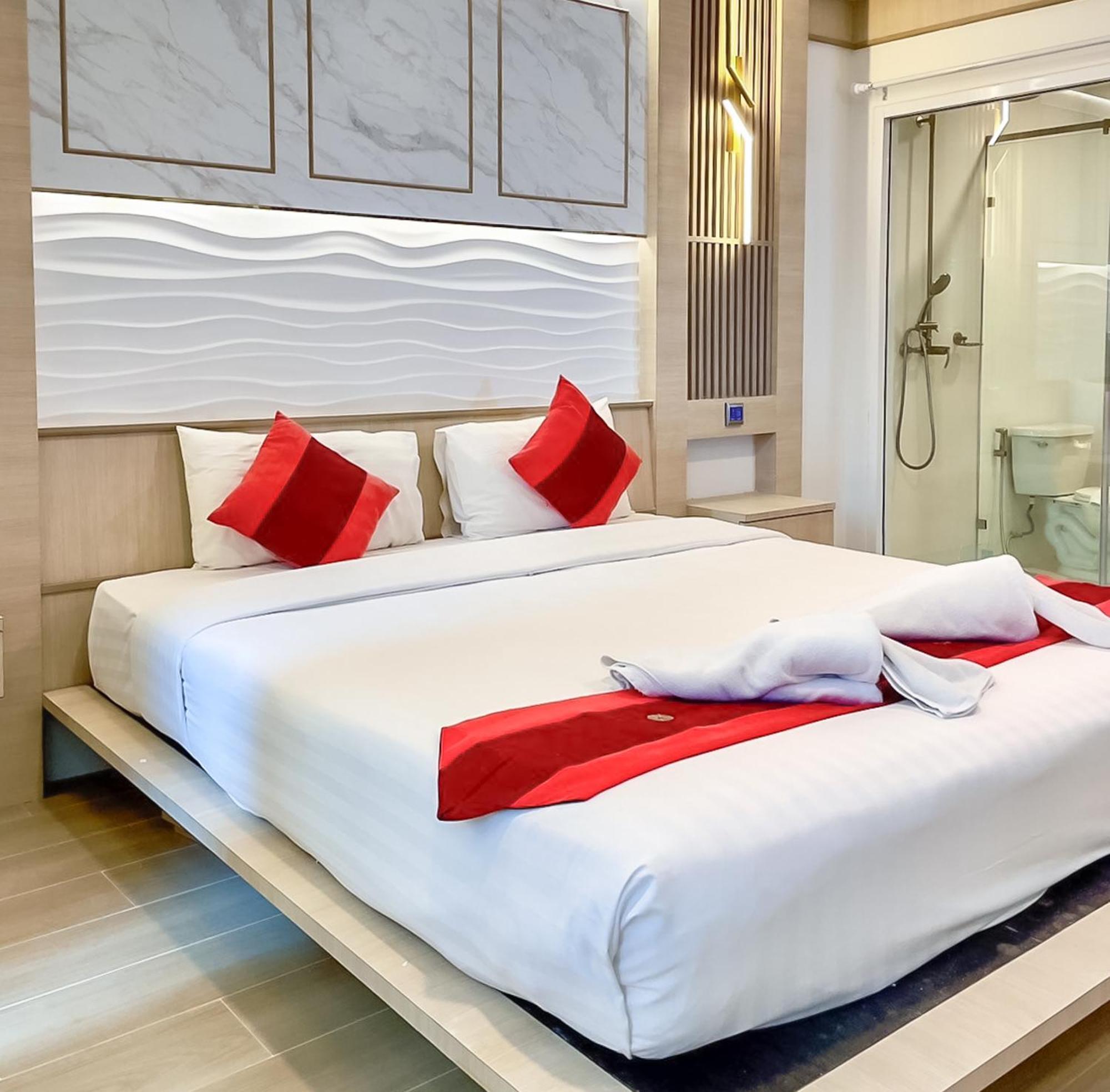 Ruean Phae Royal Park Hotel Phitsanulok Exterior photo
